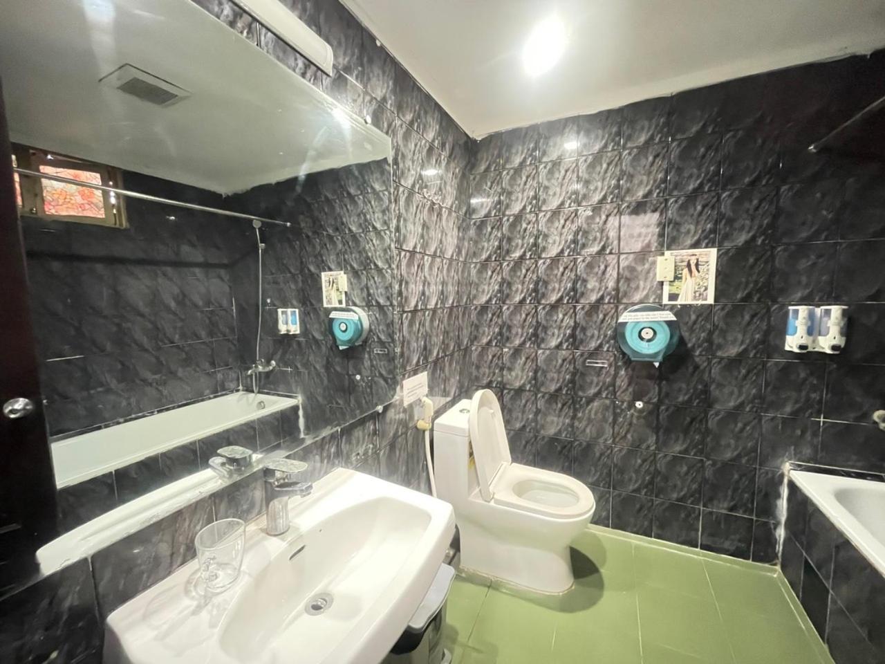 Il Divo Hostel & Spa Hanoi Bagian luar foto